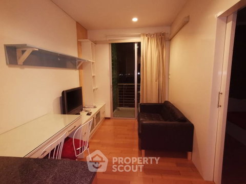 1-BR Condo at Villa Sathorn near BTS Krung Thon Buri (ID 384185)