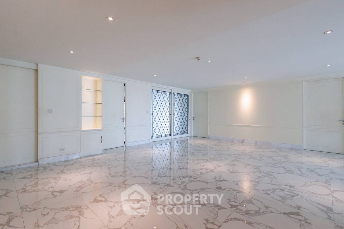 picture 4-BR Condo at Wattana Heights near MRT Sukhumvit (ID 2961150) - 12/21