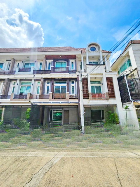รูป สภาพดีหมู่บ้านพรีเมี่ยม 3-4นอน เกษตร สุคนธสวัสดิ์ ให้เช่าโฮมออฟฟิศ 3ชั้น แอร์ 5 ตัว 4น้ำ 22 ตร.วา 185 ตรม. ประเสริฐมนูกิจ 25-31 - รูปที่ 2/8