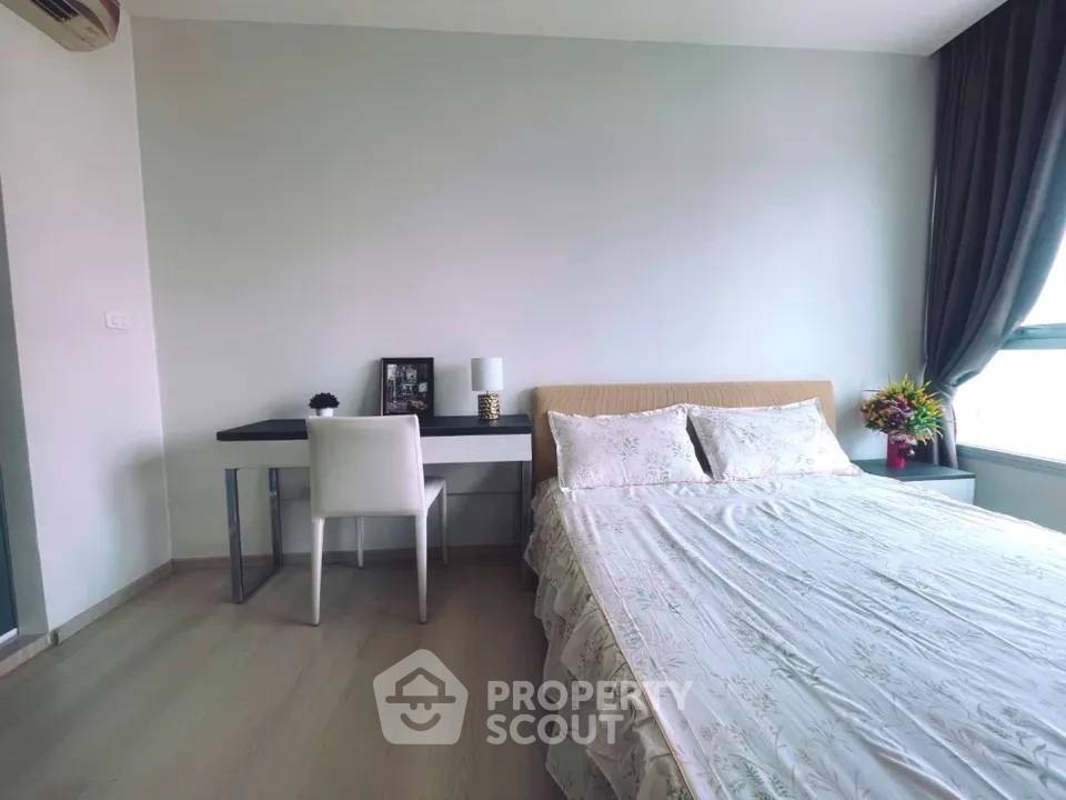 picture 2-BR Condo at Life Ratchadapisek near MRT Huai Khwang (ID 2964306) - 5/10