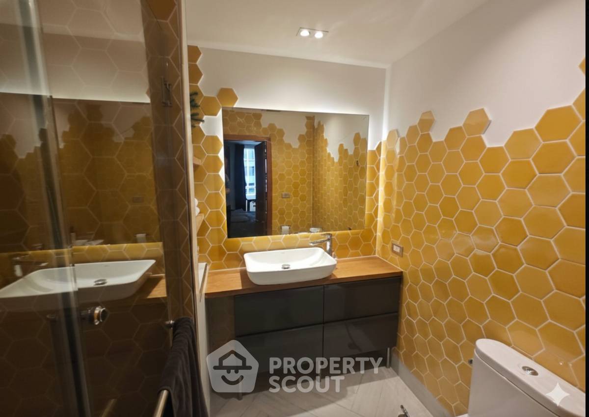 picture 3-BR Condo at Asoke Tower near MRT Phetchaburi (ID 2569857) - 10/15