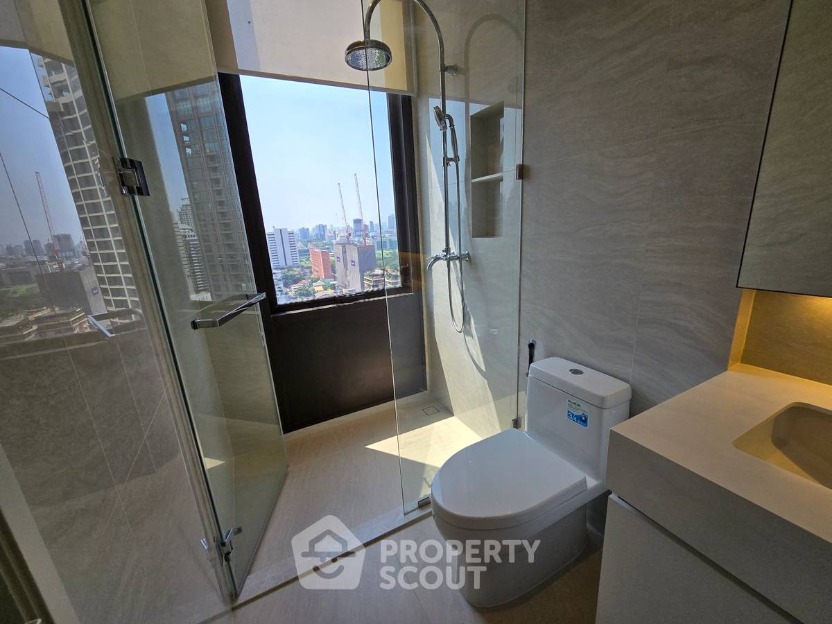 picture 2-BR Condo at Muniq Langsuan near BTS Ratchadamri (ID 2961978) - 10/13
