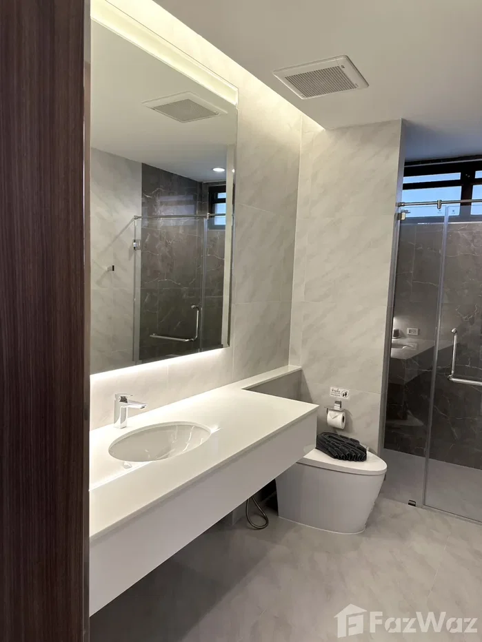 picture Stunning 3 Bedroom Modern Private Pool Villa 6420299 - 18/98