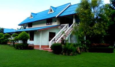 Land for sale : HUB-556✅Land with 10 houses at Kaeng Krachan ✅price 6.5 M.✅ **0859416915**