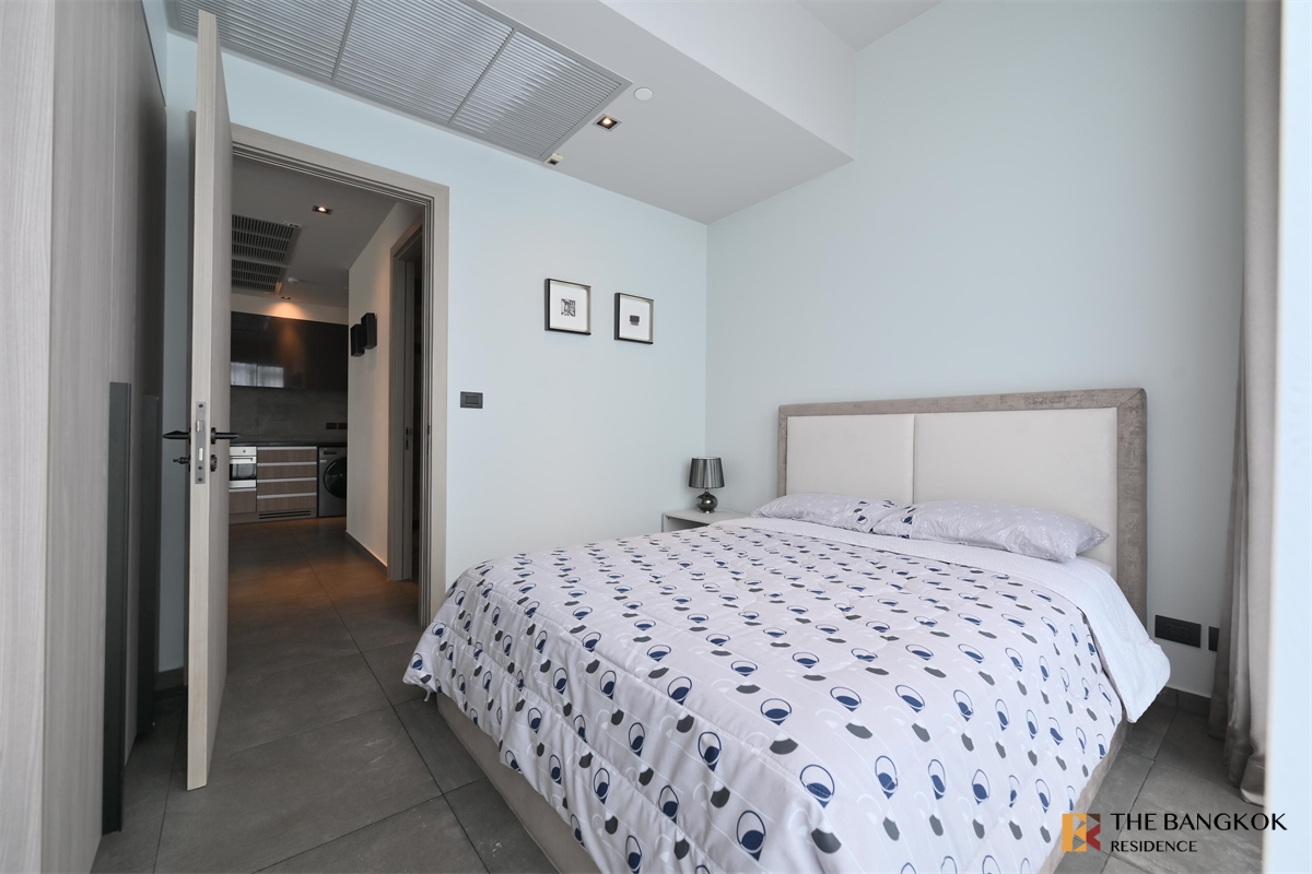 picture The Lofts Asoke Book quickly before the room is gone!! near MRT Phetchaburi Station - 7/10