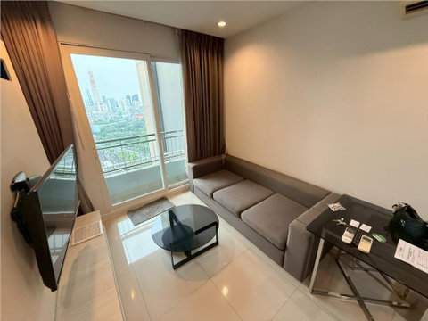 Circle Condominium 1Bedroom / 1Bathroom