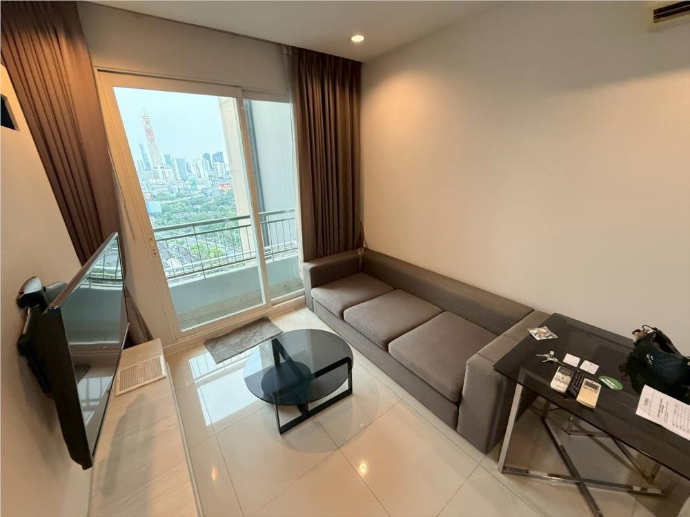 picture Circle Condominium 1Bedroom / 1Bathroom  - 1/9
