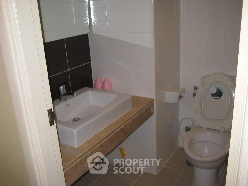 picture 1-BR Condo at Grand Park View Asoke near MRT Sukhumvit (ID 403498) - 6/8
