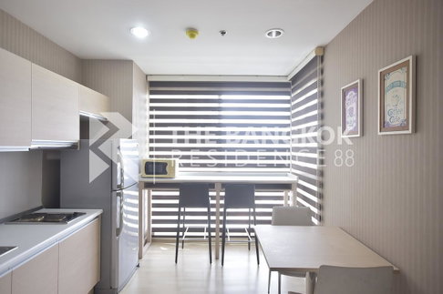 Location Near Employment, Surrounded by Lifestyles RHYTHM Ratchada near MRT Ratchadaphisek Station