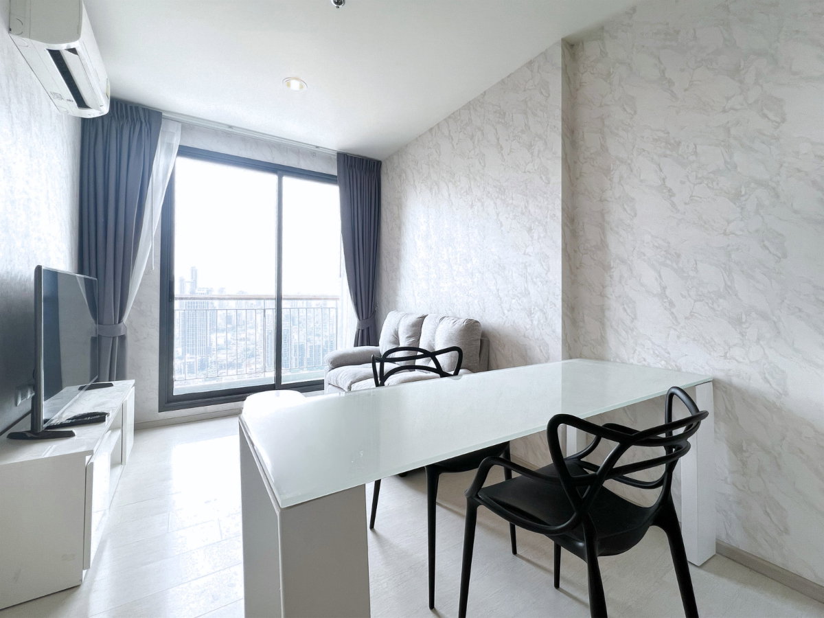 picture Condo for rent in Rhythm Sukhumvit 42 (BTS Ekkamai)  - 3/7