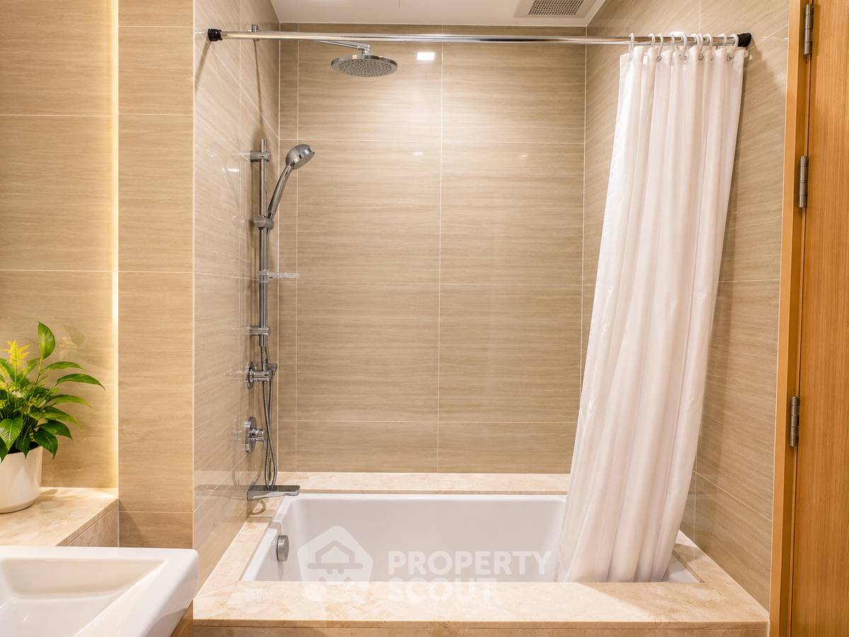 picture 1-BR Condo at Noble Be 33 near BTS Phrom Phong (ID 513247) - 4/8