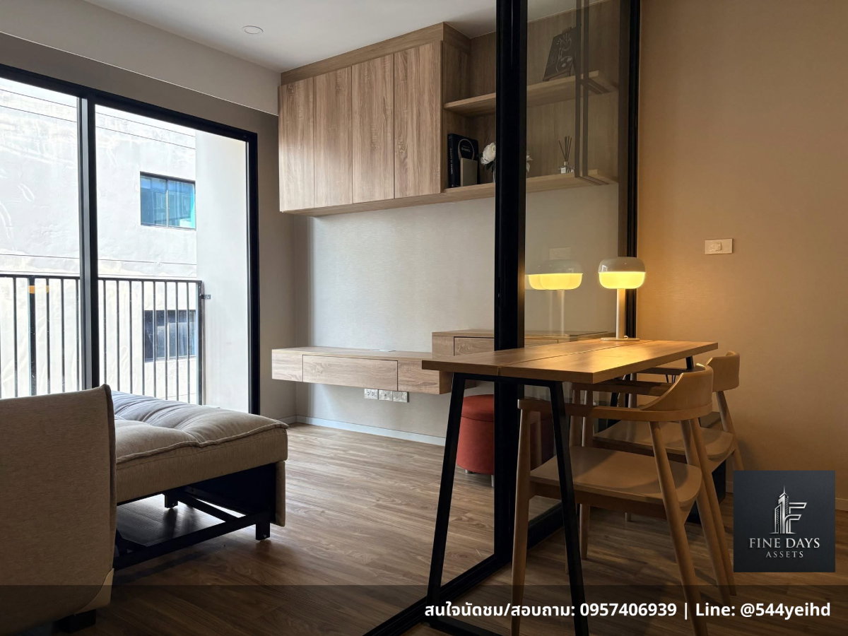 รูป FD-083300ขายด่วน! Blossom Condo @ Sathorn-Charoenrat ใกล้สาทร-สีลม 1 ห้องนอน (30.4 ตร.ม.) แต่งครบ หิ้วกระเป๋าเข้าอยู่ได้เลย! - รูปที่ 2/6