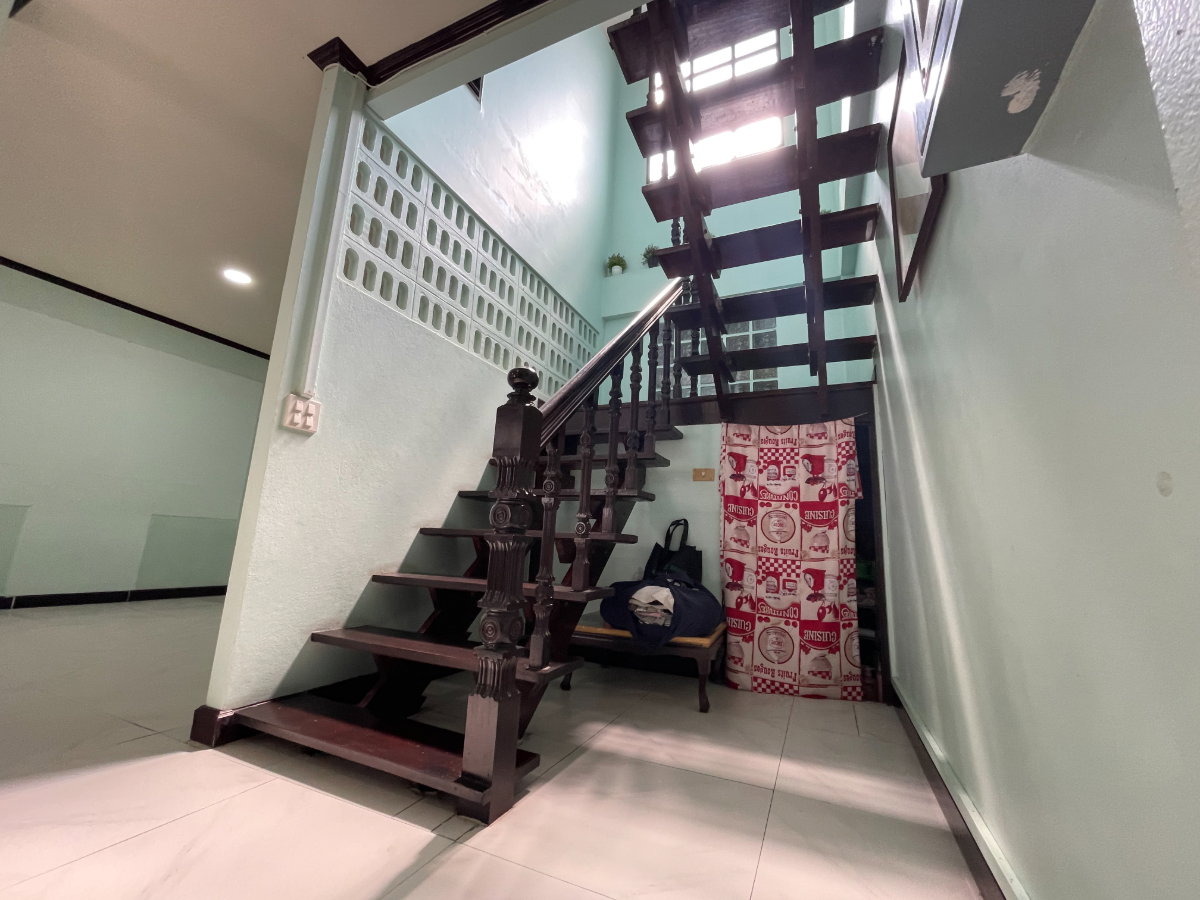 รูป ขายบ้านเดี่ยวอ่อนนุช66 ศรีนครินทร์45 รีโนเวทใหม่ทั้งหลัง50 ตร.ว. ใกล้ MRT สีเหลือง (ศรีนครินทร์ 38) - รูปที่ 3/15