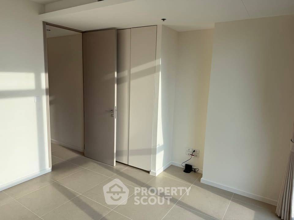 รูป คอนโด 2-ห้องนอน ที่ เดอะ ริเวอร์ คอนโดมิเนียม ใกล้ BTS สะพานตากสิน (ID 2961052) - รูปที่ 8/32