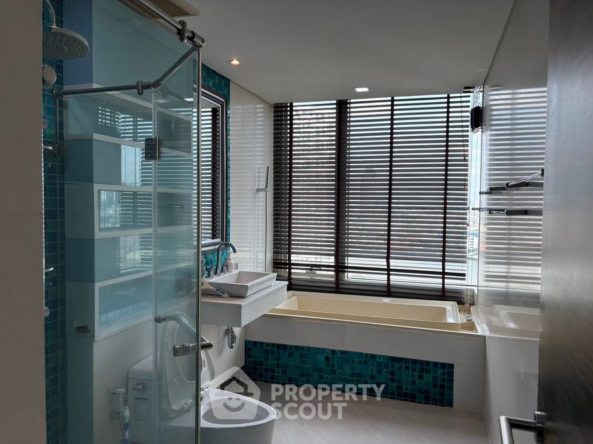 picture 3-BR Condo at Watermark Chaophraya near BTS Krung Thon Buri (ID 2961886) - 15/15