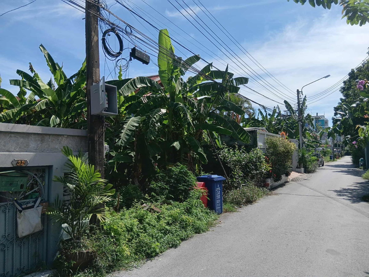 picture The Cheapest Land for Sale!! Phahonyothin 69 (Near BTS Station) - 7/7