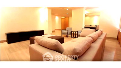 Condos for rent : 4-BR Condo For Rent Baan Ratchadamri Condominium, 400m to BTS Ratchadamri (ID 515165)