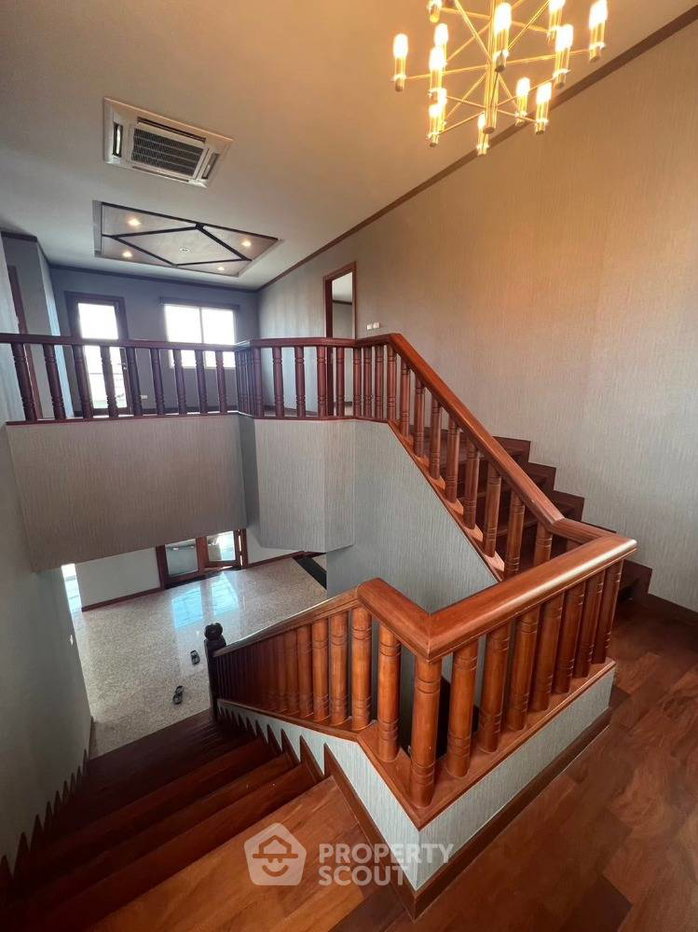 รูป บ้าน 3-ห้องนอน ที่ สิรีธร สุวรรณภูมิ ใน ขุมทอง (ID 1882374) - รูปที่ 9/14