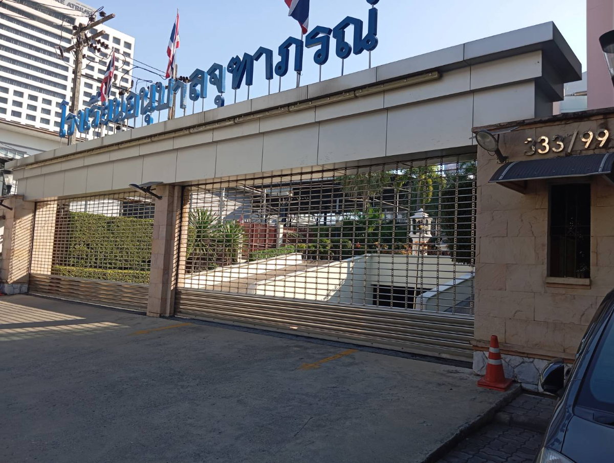 picture One Bed Plus 60.5 sq.m. Baan Saraan Sukhumvit 31 furthest from lift. Quiet & Private. - 20/20