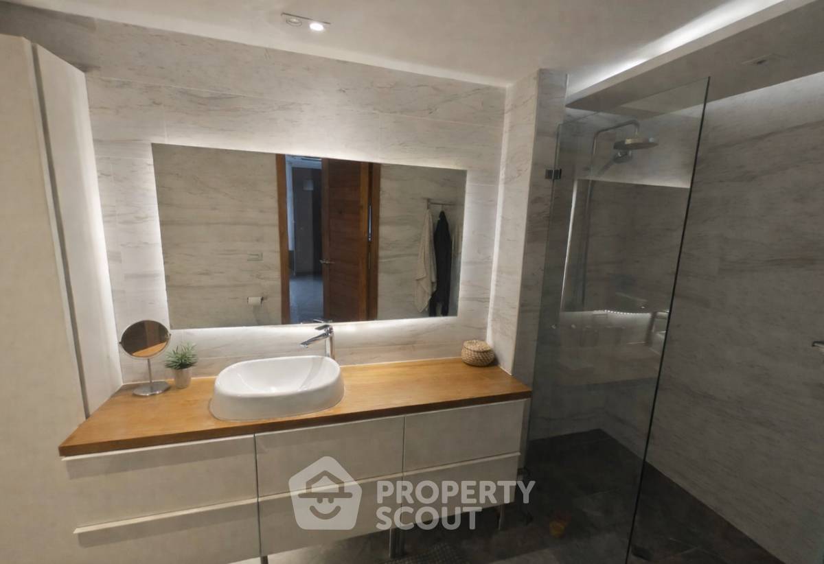 picture 3-BR Condo at Asoke Tower near MRT Phetchaburi (ID 2569857) - 13/15