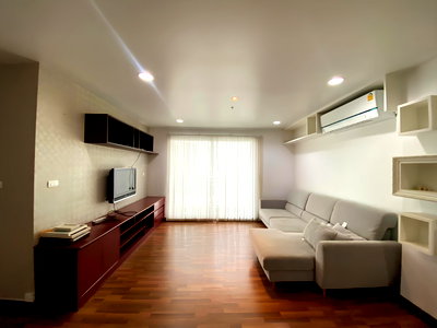 Condos for sale : ✅ Luxury condo for sale, large room, near BTS Ari and MRT Kamphaeng Phet ✅ Centric Scene Phaholyothin 9