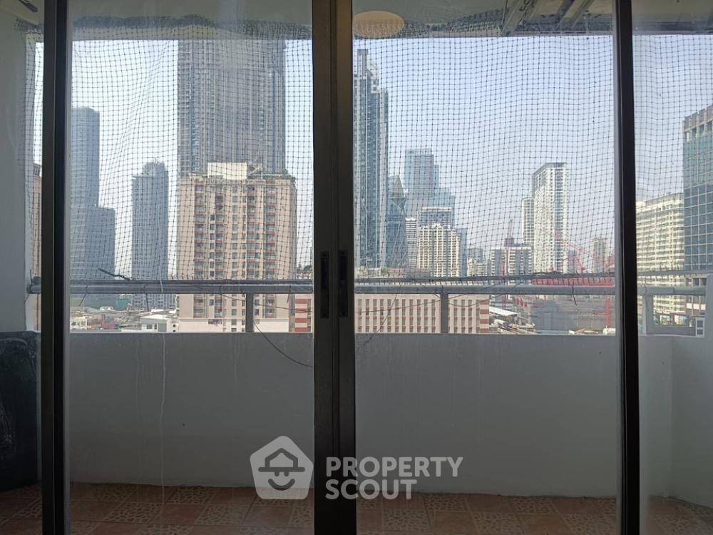 picture 1-BR Condo at Pathumwan Place Condominium near BTS National Stadium (ID 1111729) - 10/10