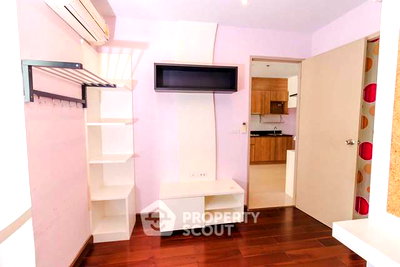 Condos for rent : 1-BR Condo at Ideo Sathorn-Taksin near BTS Krung Thon Buri (ID 435495)