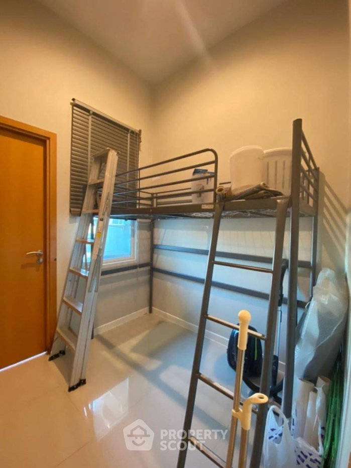 picture 3-BR Condo at Circle Condominium near MRT Phetchaburi (ID 2138651) - 13/17