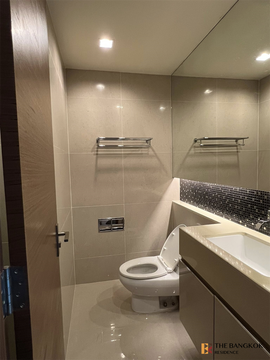The Address Sathorn 12 near BTS Saint Louis