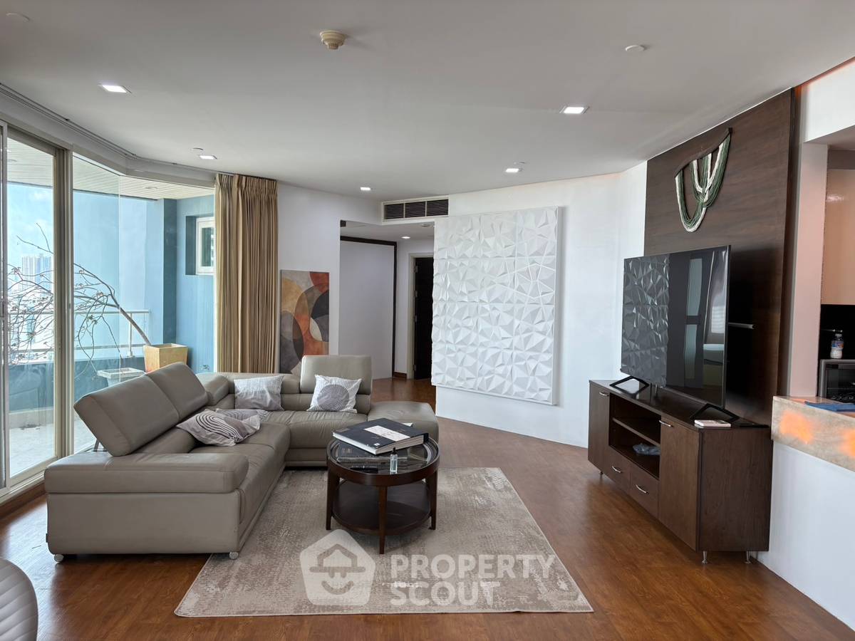 picture 3-BR Condo at Watermark Chaophraya near BTS Krung Thon Buri (ID 2961886) - 6/15