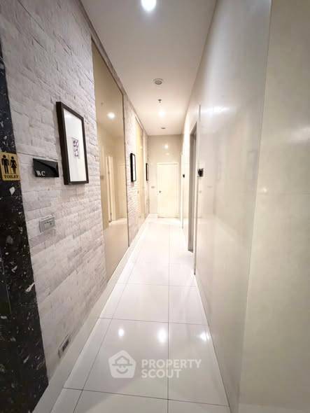picture 2-BR Condo at Baan Siri Silom near BTS Surasak (ID 2964344) - 2/11