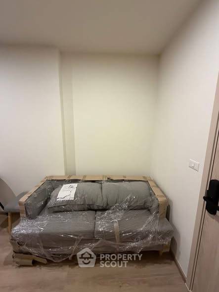 picture 1-BR Condo at Nue District R9 near MRT Phra Ram 9 (ID 2961282) - 2/15