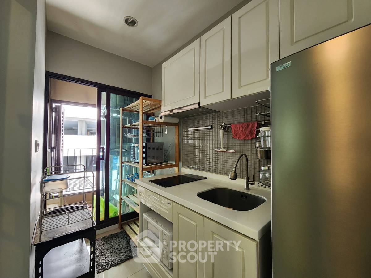 picture 1-BR Condo at Condolette Dwell Sukhumvit 26 near BTS Phrom Phong (ID 1439403) - 8/32
