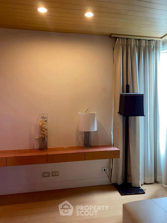 picture 3-BR Condo at Watermark Chaophraya near BTS Krung Thon Buri (ID 2205897) - 10/12