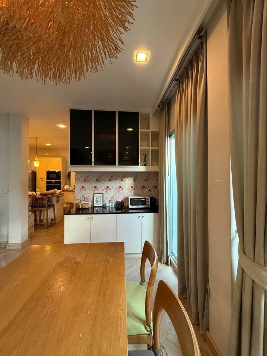 picture House for Rent – Corner Single House with Garden  - 4/11