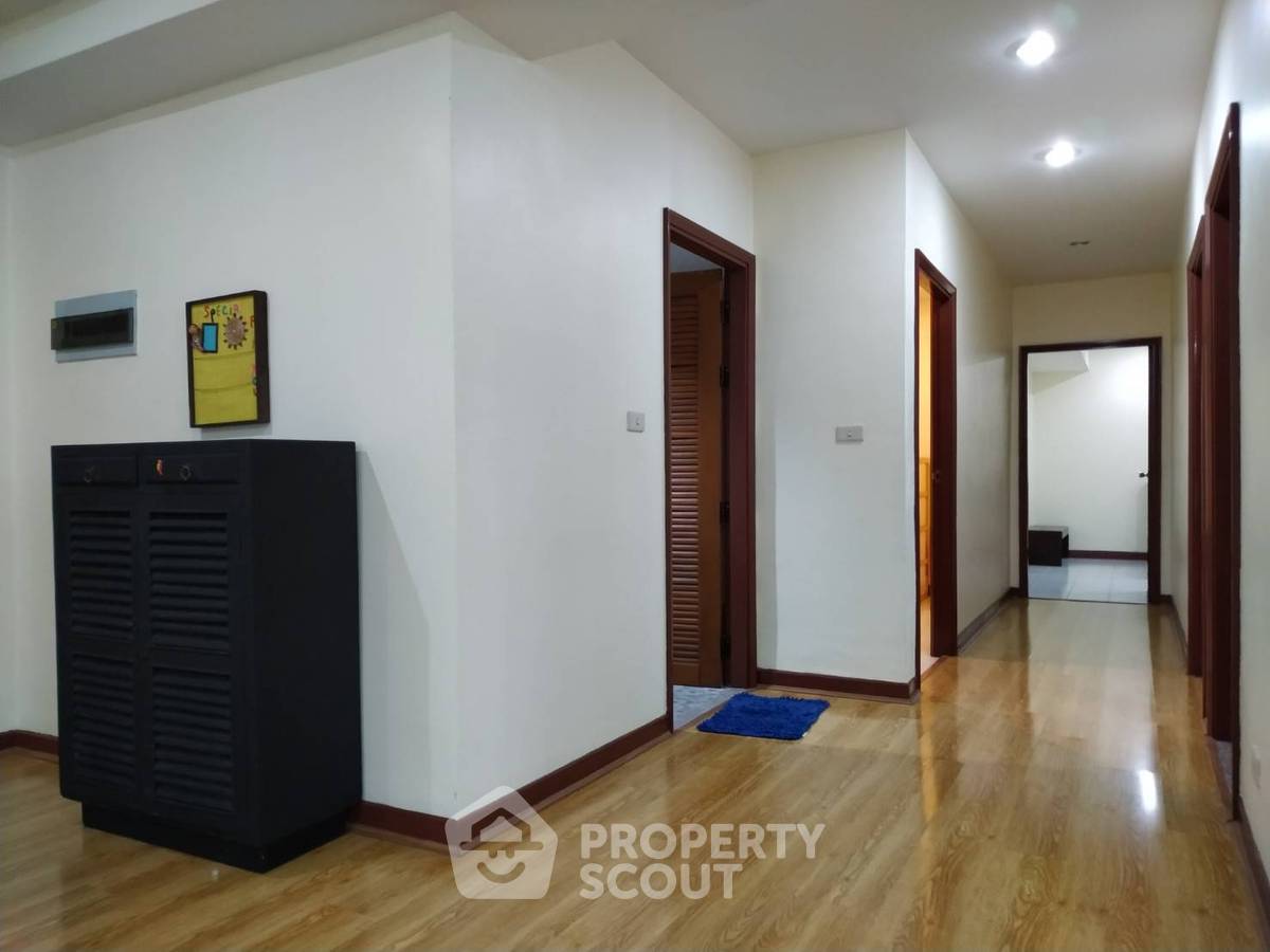 รูป คอนโด 3-ห้องนอน ที่ รอยัล คาสเซอร์ สุขุมวิท ใกล้ BTS พร้อมพงษ์ (ID 882762) - รูปที่ 10/12