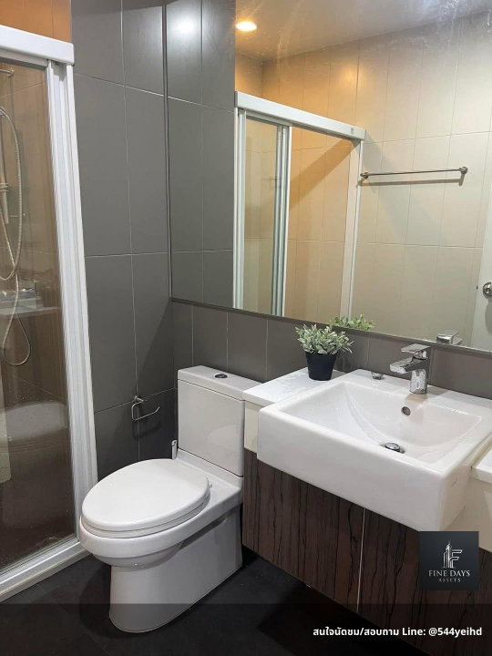 picture 🏢 Urgent Sale – Centric Ratchada–Huai Khwang 🚆 Prime Location Near MRT Huai Khwang - 5/9