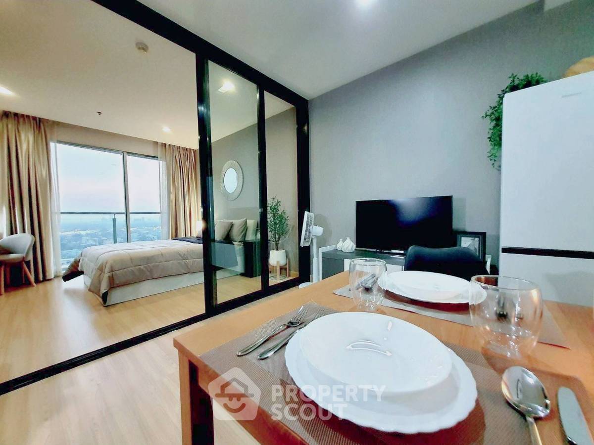 picture 1-BR Condo at Sky Walk Residences near BTS Phra Khanong (ID 2171388) - 7/20