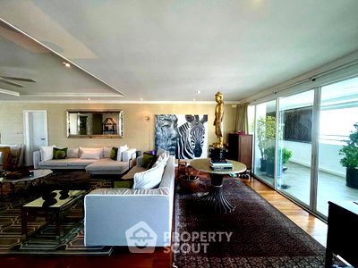 ขายคอนโด : ขายคอนโด 3 ห้องนอน 252 ตร.ม. Regent on The Park 3, MRT เพชรบุรี (ID 2025883)