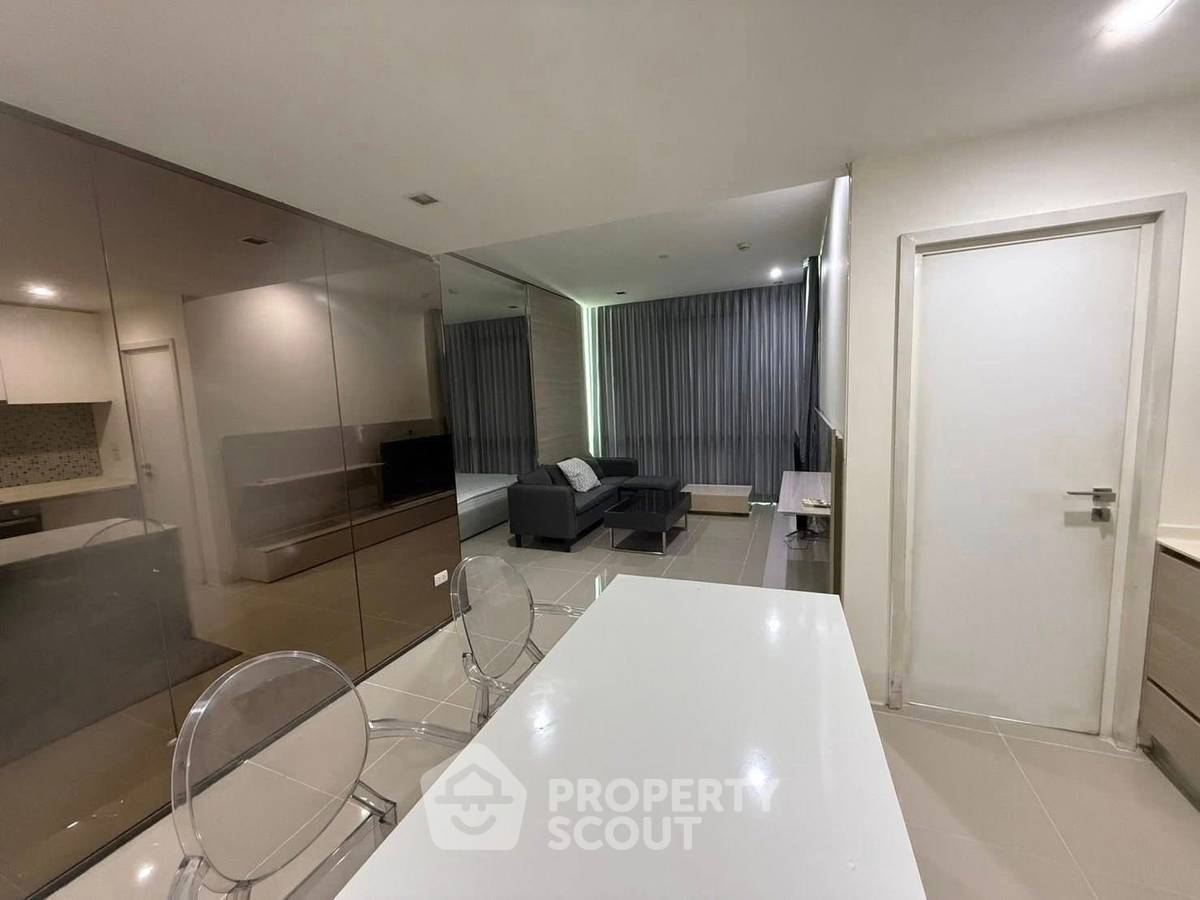 รูป คอนโด 1-ห้องนอน ที่ เดอะ รูม สุขุมวิท 21 ใกล้ MRT สุขุมวิท (ID 2961177) - รูปที่ 6/7