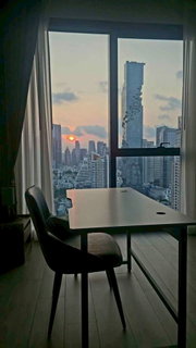 รูปภาพ LTH15669 - Luxury Condo for Rent Silom | High Floor Modern Residence | Near BTS Surasak | 70,000 THB