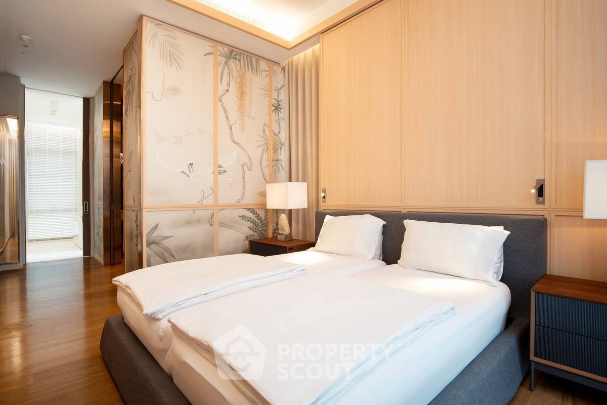 picture 3-BR Condo at Sindhorn Lumpini near BTS Ratchadamri (ID 2961241) - 9/12