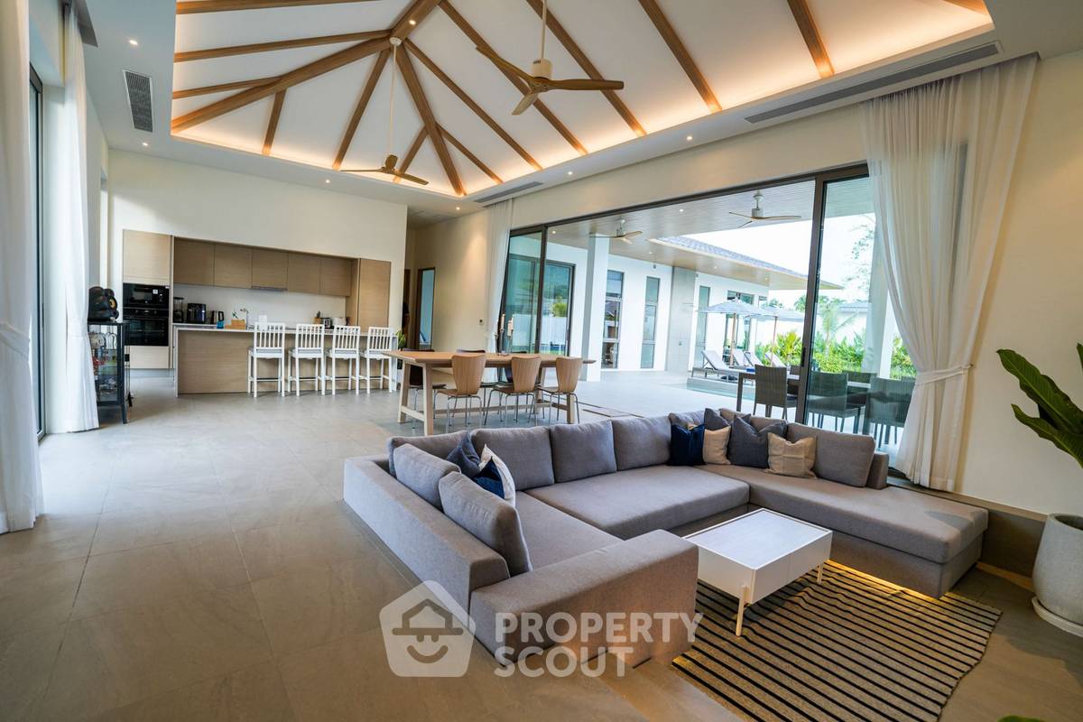 รูป วิลล่า 3-ห้องนอน ใกล้ บางโจ (ID 1543848) - รูปที่ 10/46