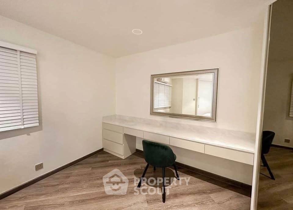 picture 2-BR Condo at D.S. Tower 2 Sukhumvit 39 Condominium near MRT Sukhumvit (ID 2963980) - 5/8