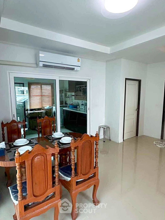 picture 4-BR House in Nong Khwai (ID 2167906) - 4/15