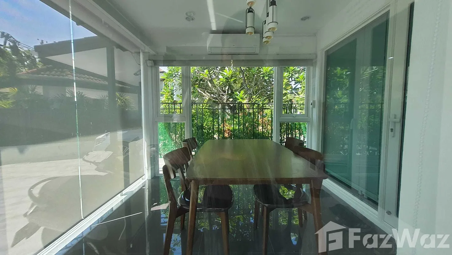 picture Fully Renovated Corner Home with Solar System & Offices 6383912 - 7/13