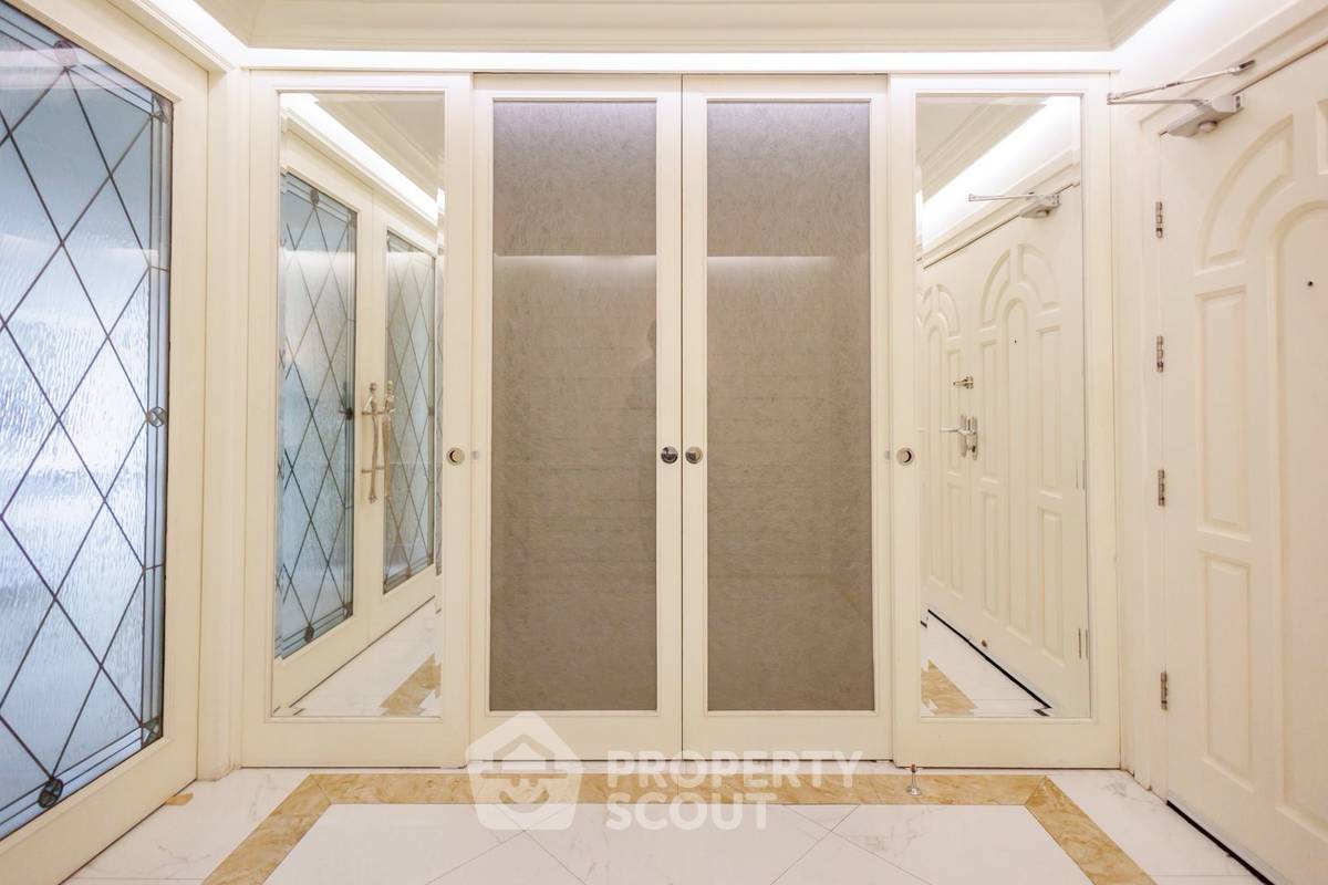picture 4-BR Condo at Wattana Heights near MRT Sukhumvit (ID 2961150) - 11/21