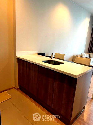 Condos for rent : 1-BR Condo At Rhythm Sathorn, 300m to BTS Saphan Taksin 📍 (ID 2157712)