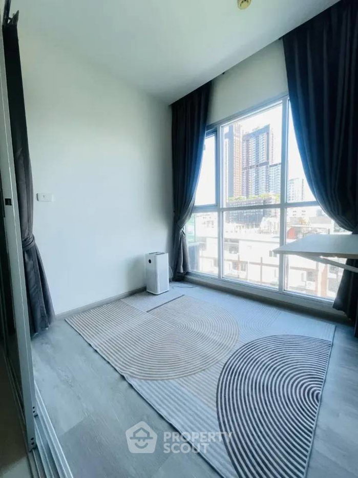 picture 2-BR Condo at Life Ratchadapisek near MRT Huai Khwang (ID 2964306) - 10/10