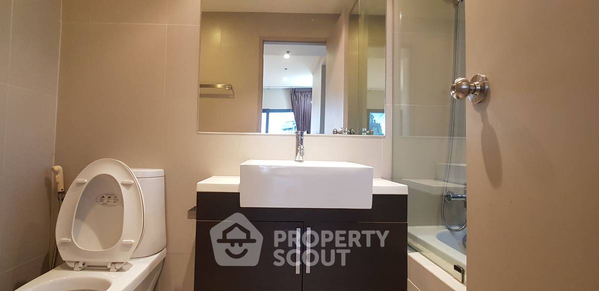 picture 3-BR Condo at Noble Remix near BTS Thong Lor (ID 2519331) - 10/16